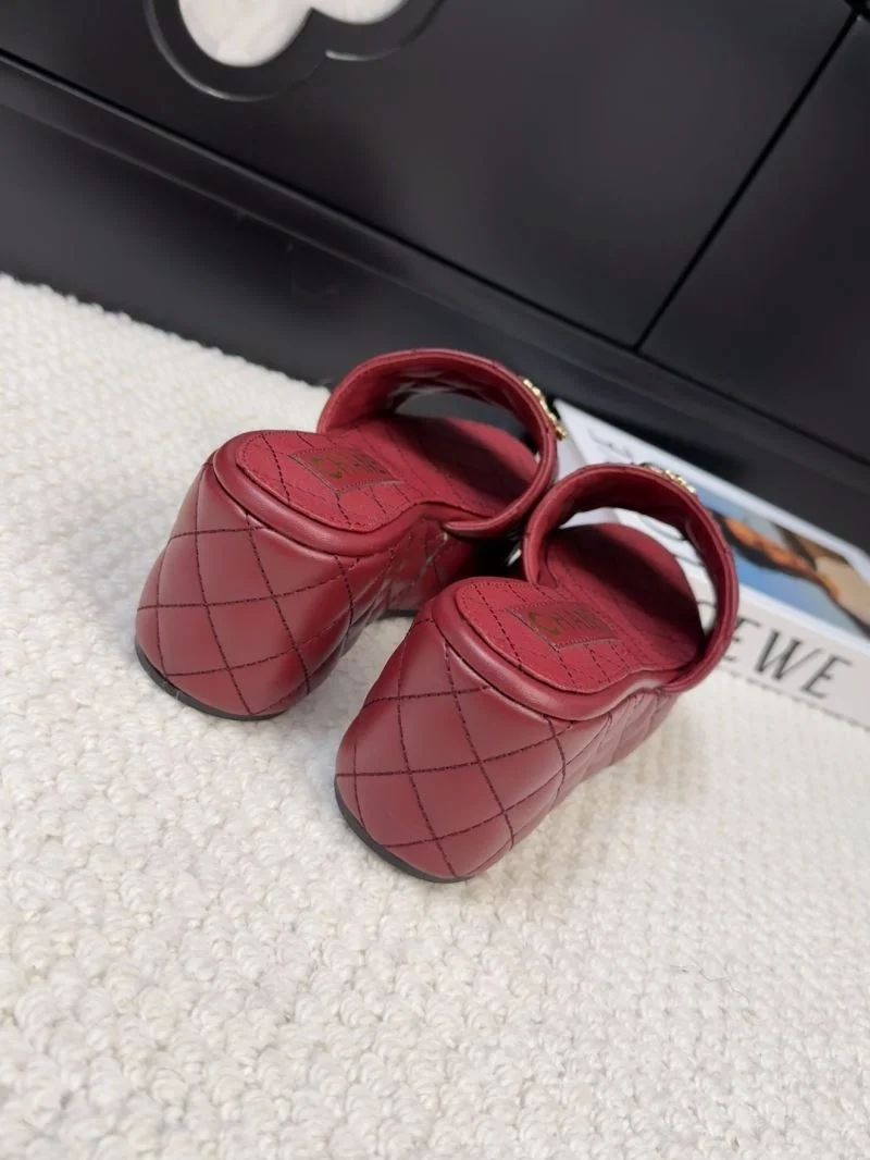 Chanel Slippers Effortless 18657