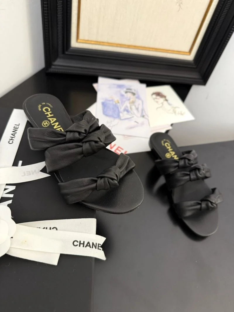 Sustainable Chanel Slippers 18656