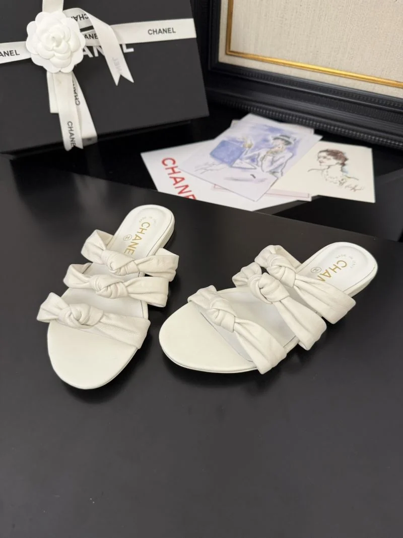 Chanel Slippers Neat 18651