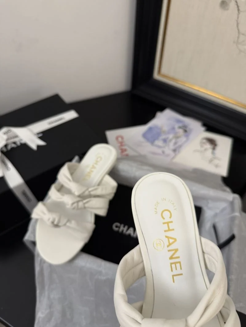 Chanel Slippers Neat 18651