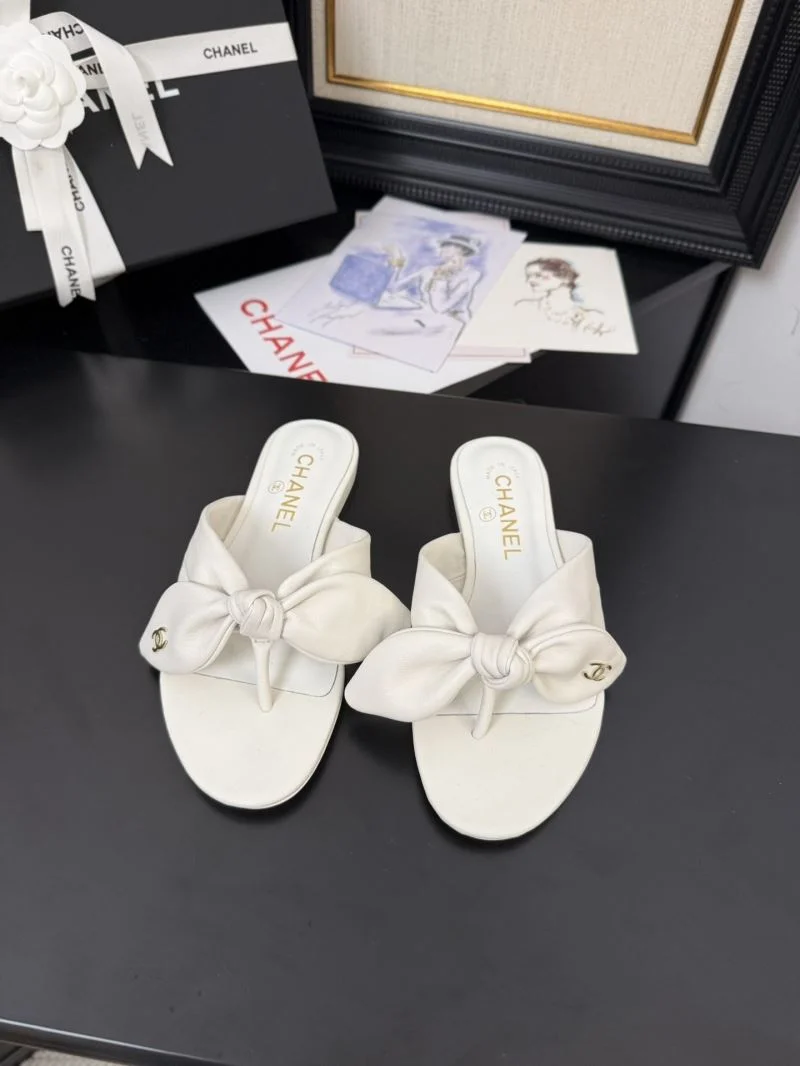 Unisex Chanel Slippers 18643