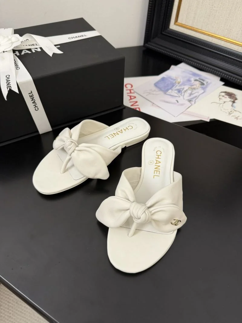 Unisex Chanel Slippers 18643