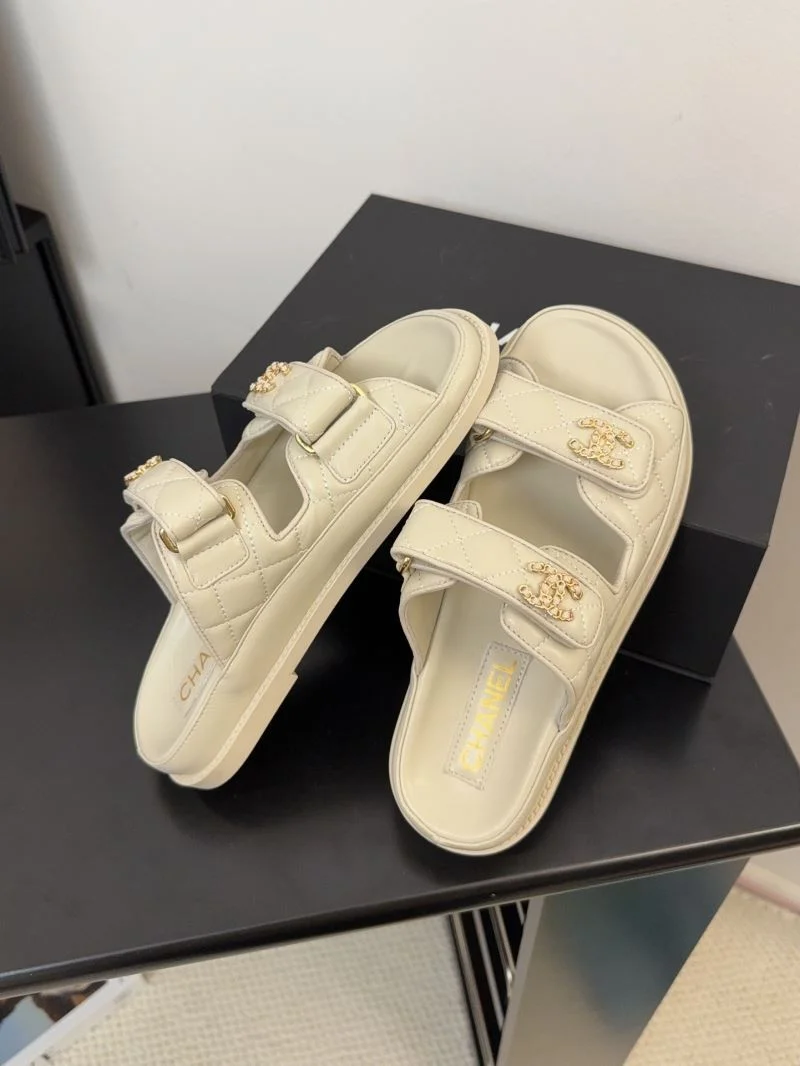 FreshLook Chanel Slippers 18623