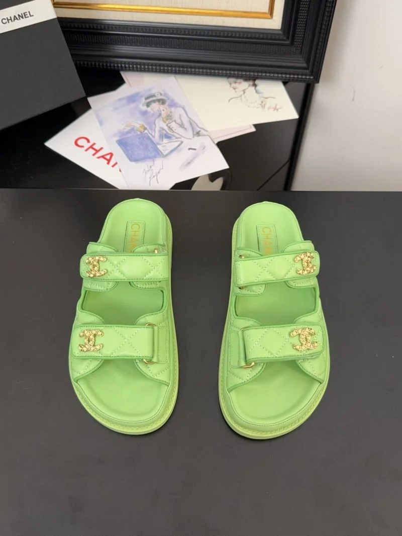 Chanel Slippers ComfortFit 18622