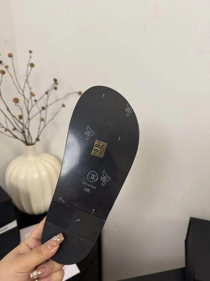 Chanel Slippers FastDry 18619