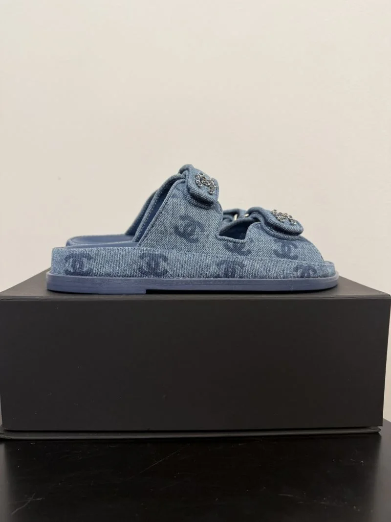Chanel Slippers Modern 18621