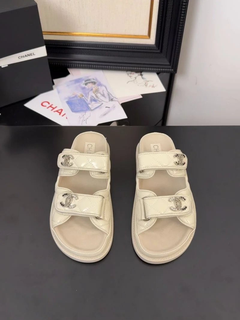 Chanel Slippers EasyCare 18610