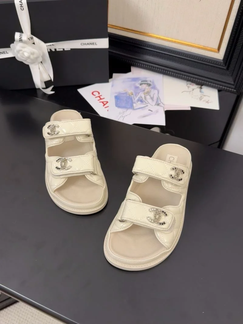 Chanel Slippers EasyCare 18610