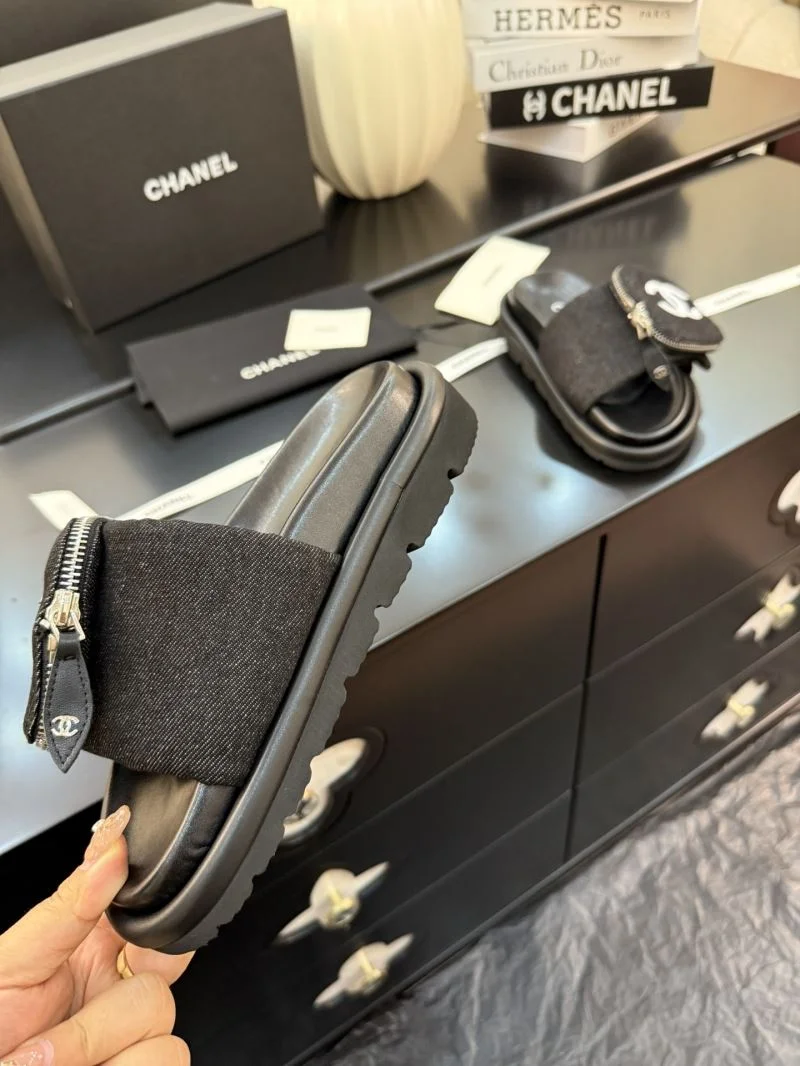 Chanel Slippers TechFriendly 18612