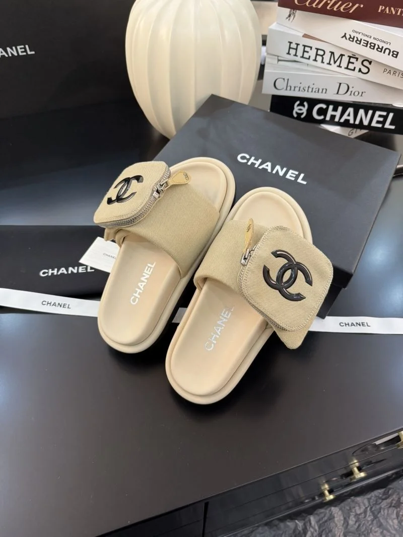 ComfortFit Chanel Slippers 18609