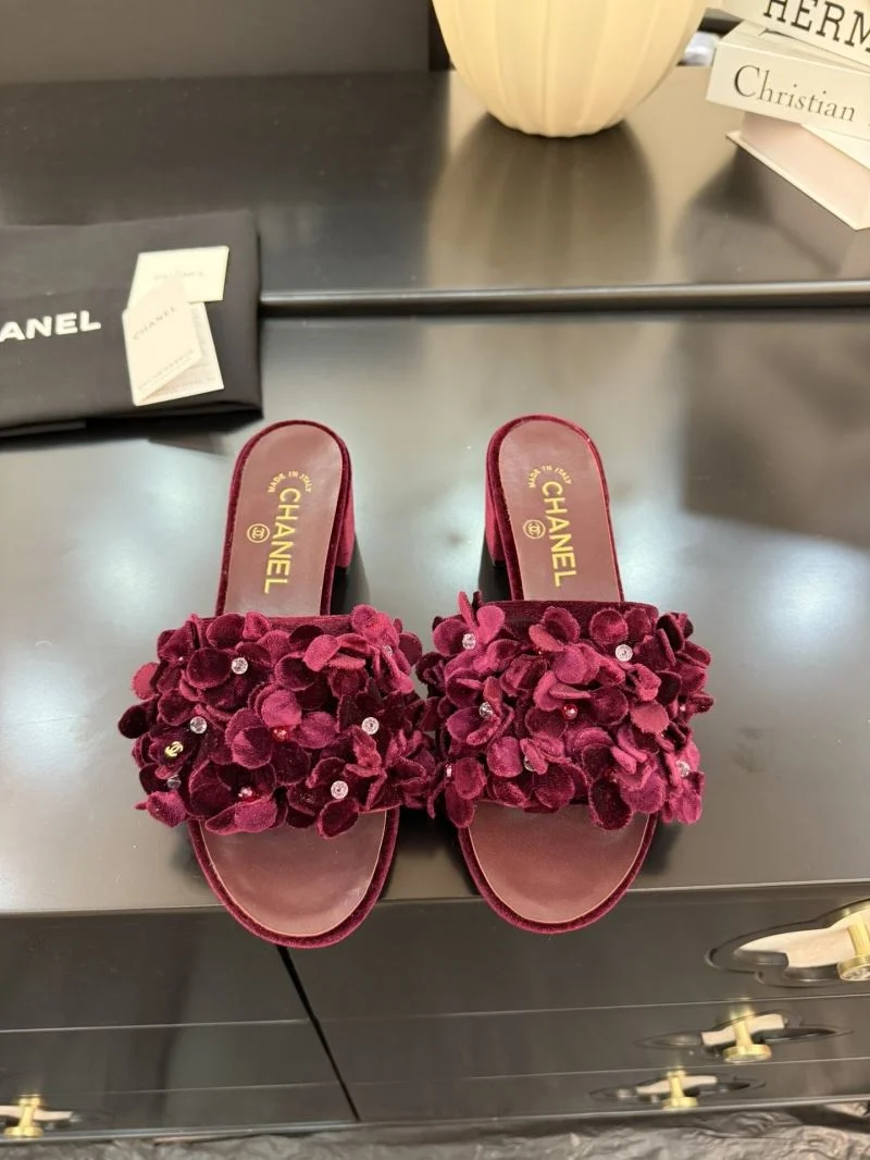 Chanel Slippers Refined 18603