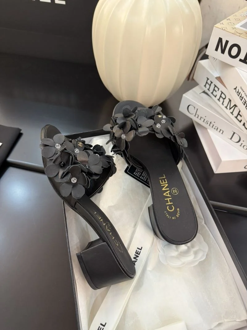 Durable Chanel Slippers 18596