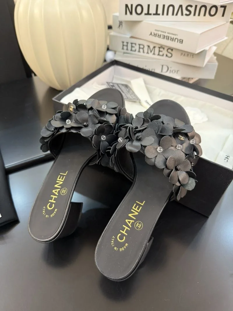 Durable Chanel Slippers 18596
