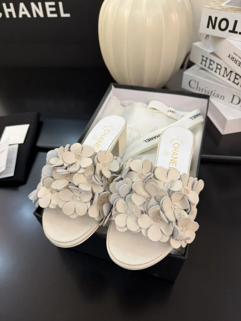 Chanel Slippers ZipUp 18606