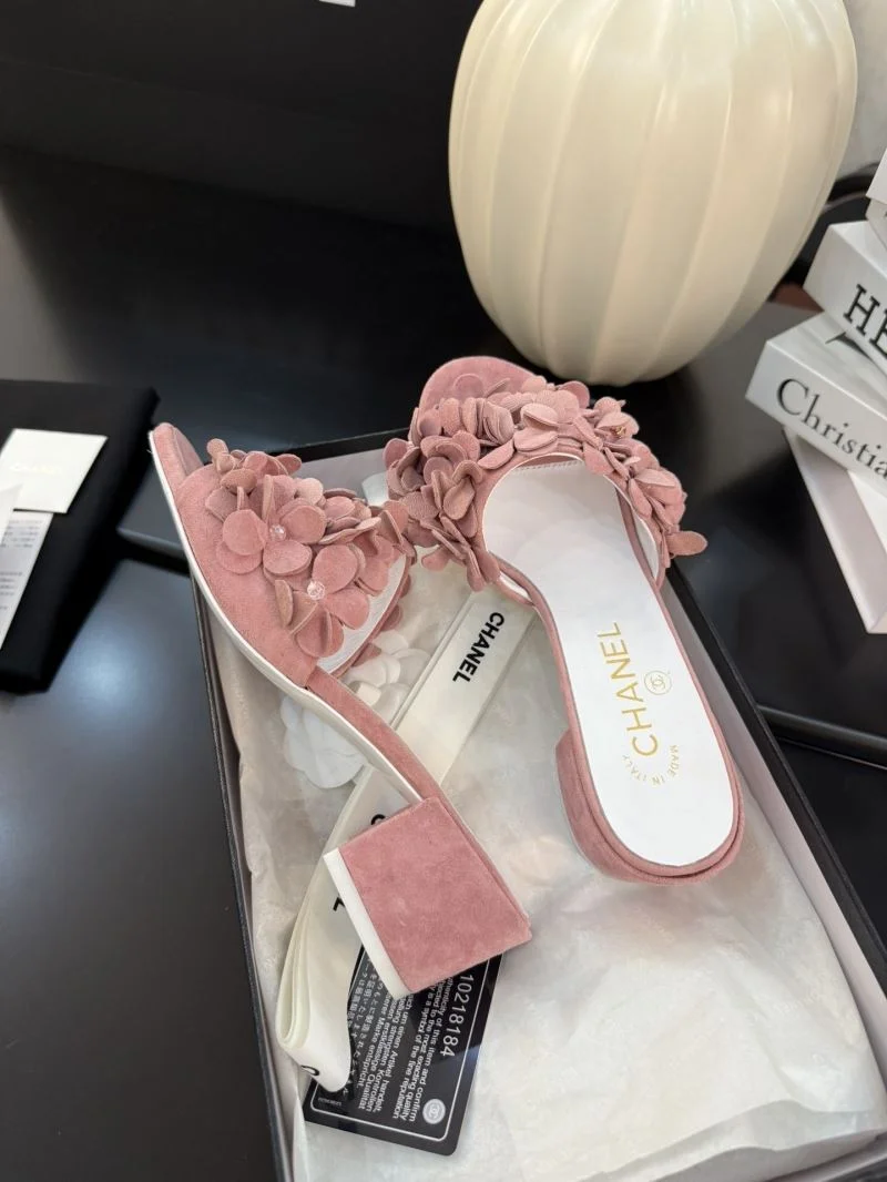 Chanel Slippers StreetReady 18593