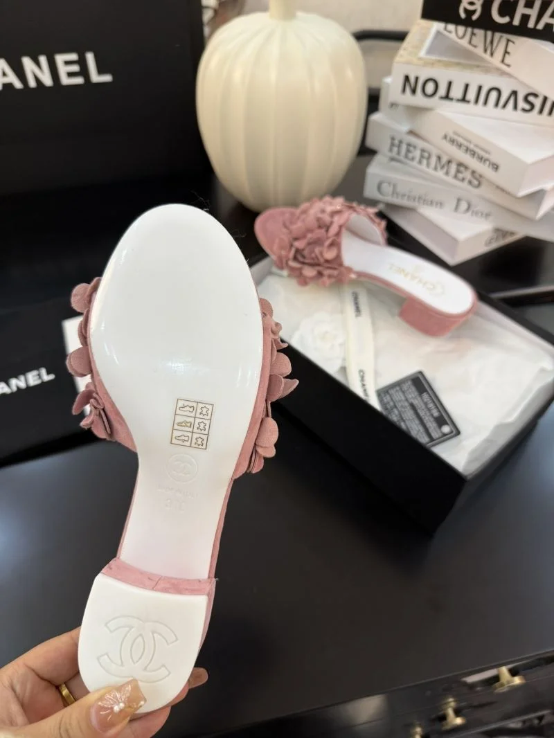 Chanel Slippers StreetReady 18593