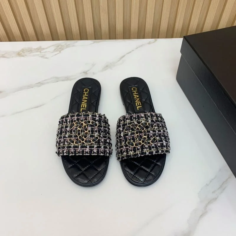 Chanel Slippers WaterResistant 18599
