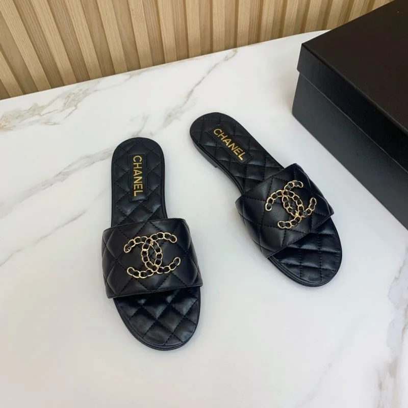 Chanel Slippers Chic 18647