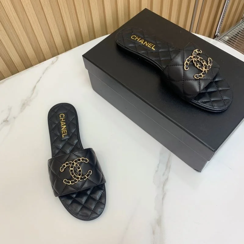 Chanel Slippers Chic 18647