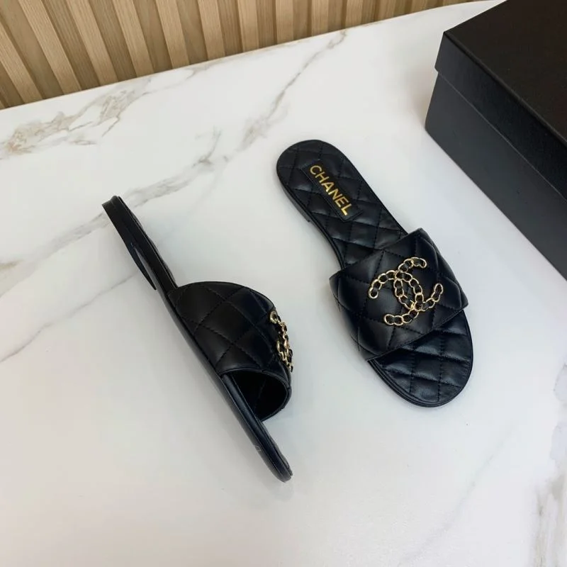 Chanel Slippers Chic 18647