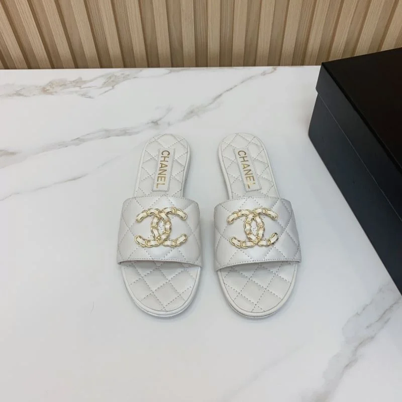 Chanel Slippers Refined 18602