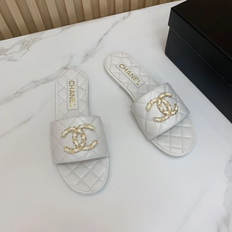 Chanel Slippers Refined 18602