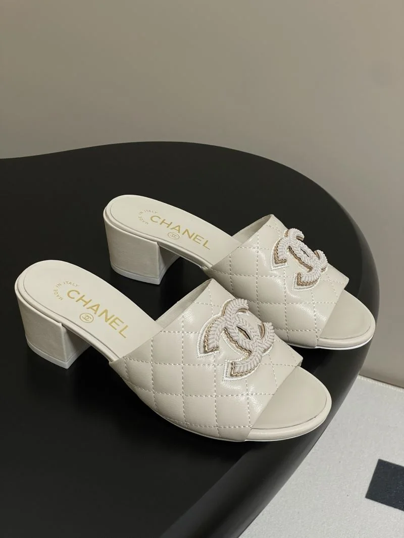 Chanel Slippers Elegant 18580