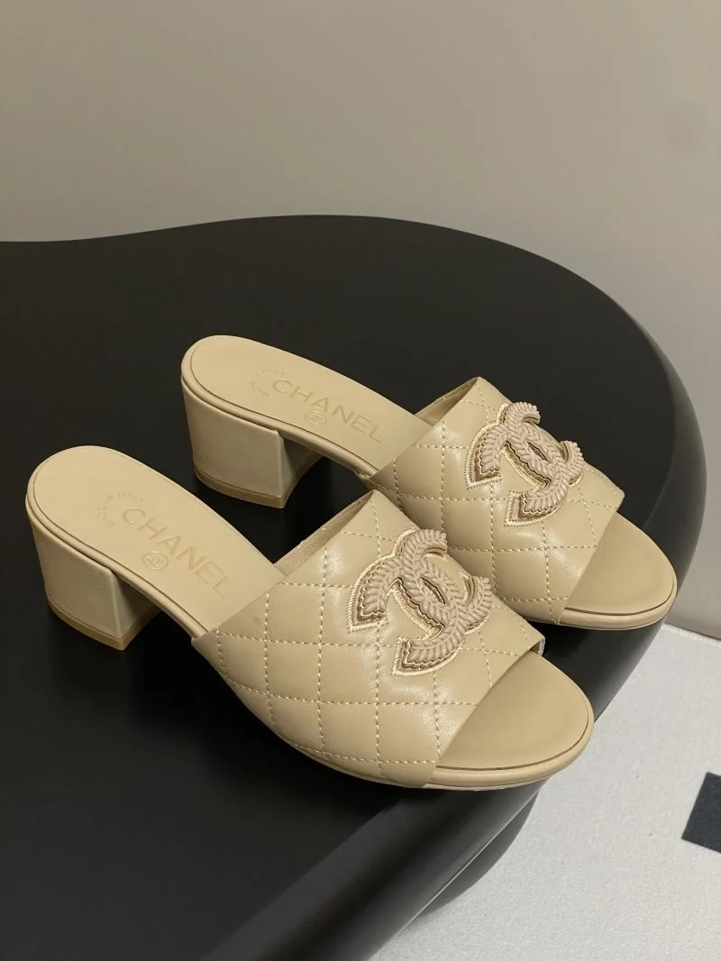 Sporty Chanel Slippers 18577