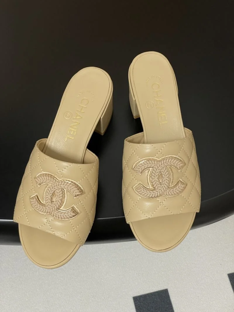 Sporty Chanel Slippers 18577