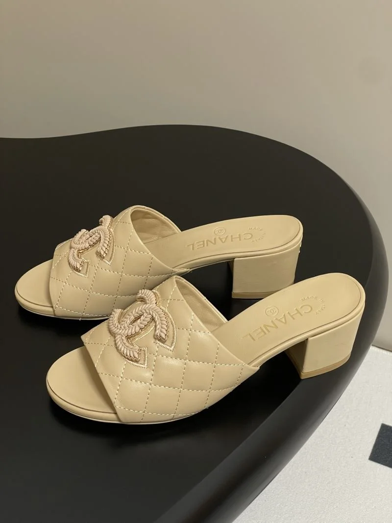 Sporty Chanel Slippers 18577
