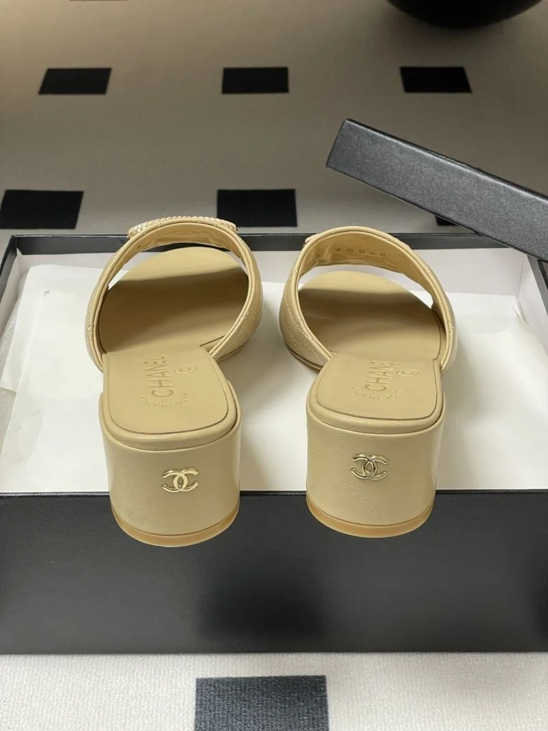 Sporty Chanel Slippers 18577