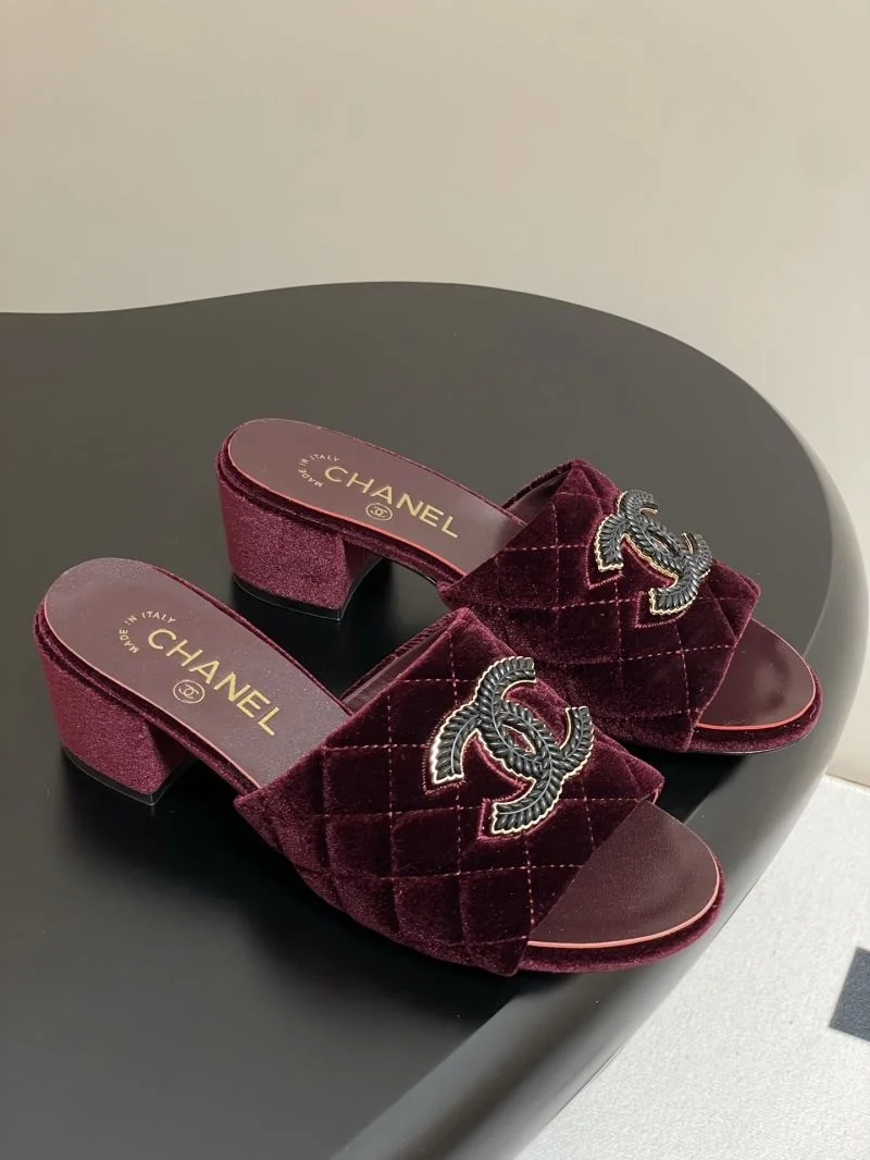 Chanel Slippers FashionForward 18590