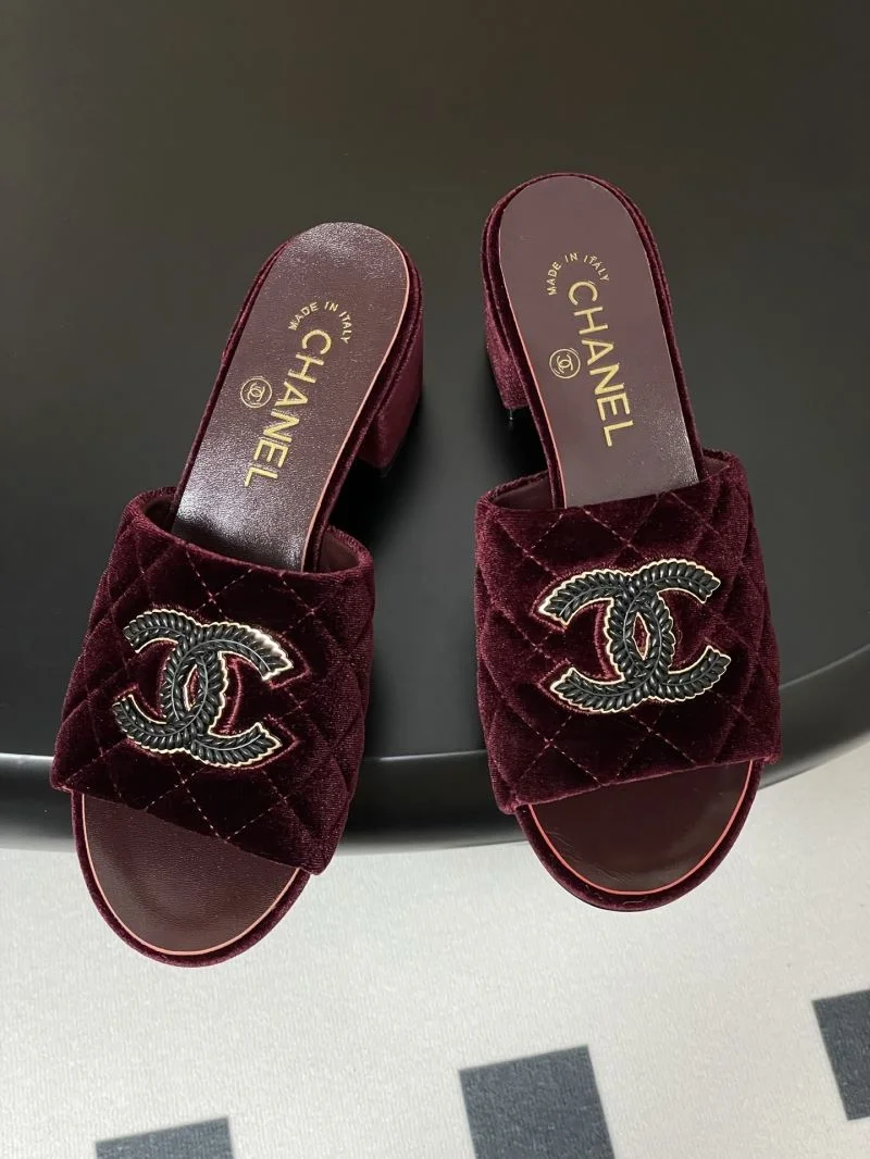 Chanel Slippers FashionForward 18590