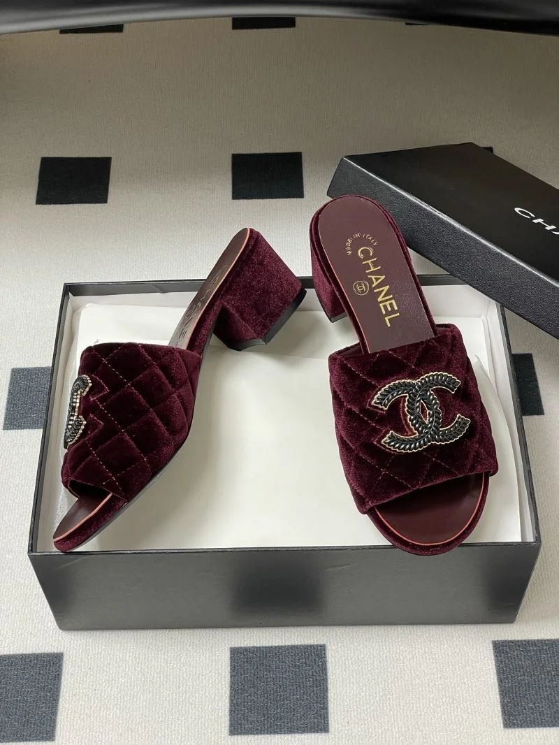 Chanel Slippers FashionForward 18590