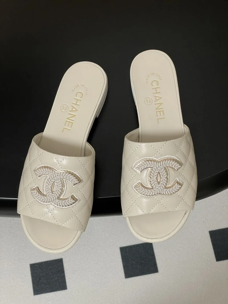 Chanel Slippers OnTrend 18586