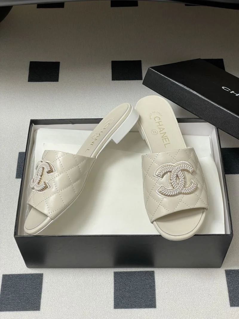 Chanel Slippers OnTrend 18586