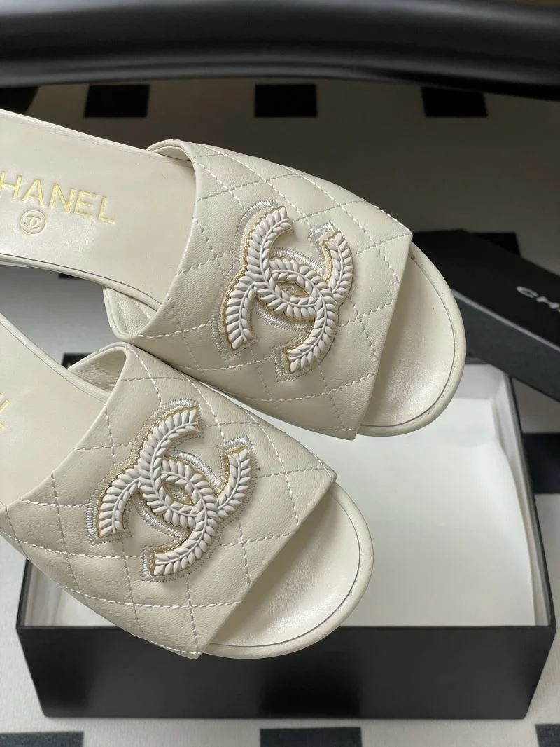 Chanel Slippers OnTrend 18586