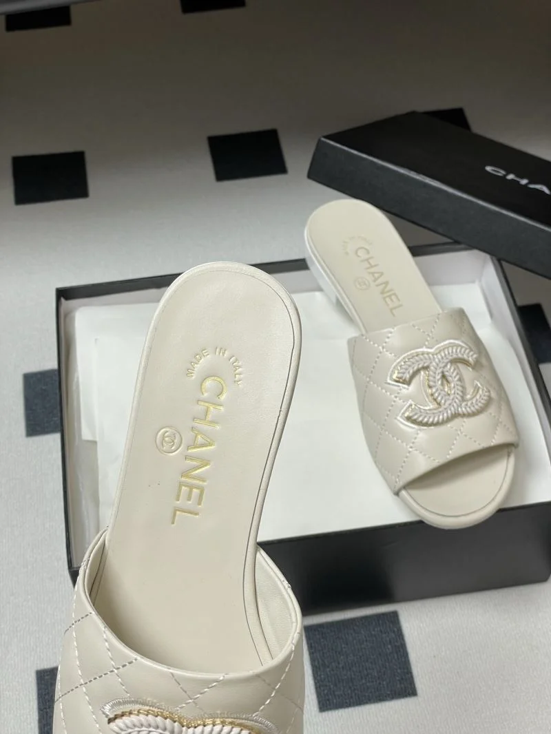 Chanel Slippers OnTrend 18586