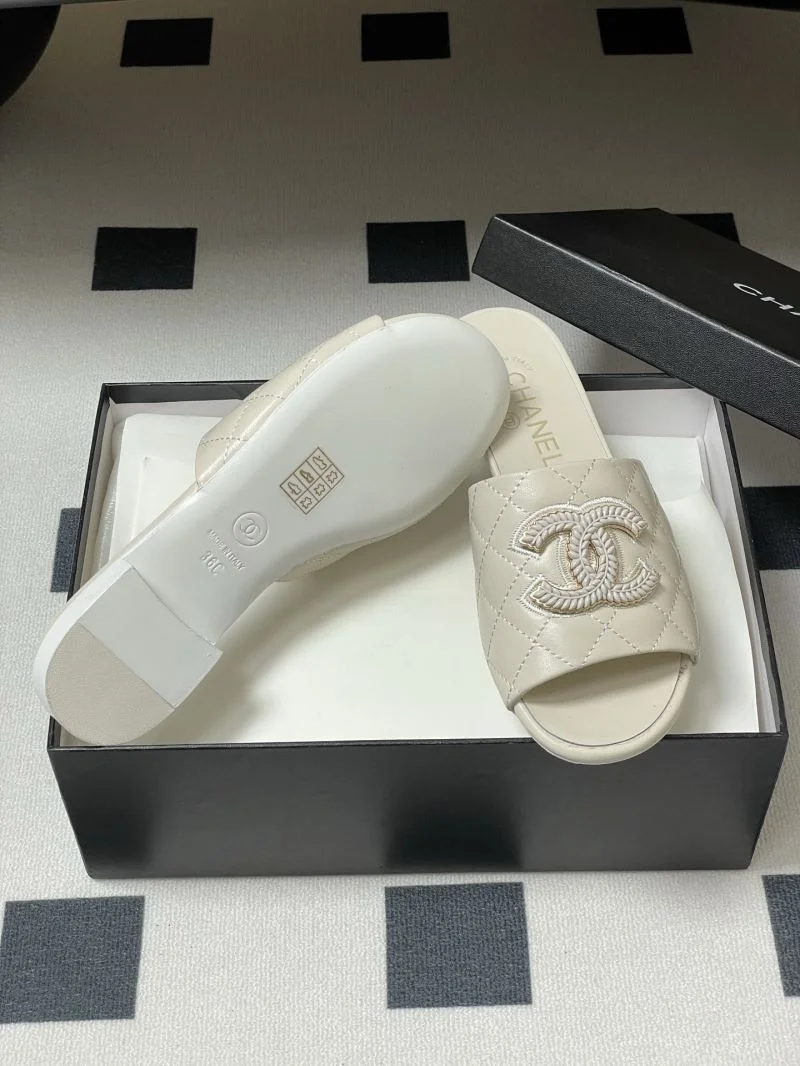 Chanel Slippers OnTrend 18586