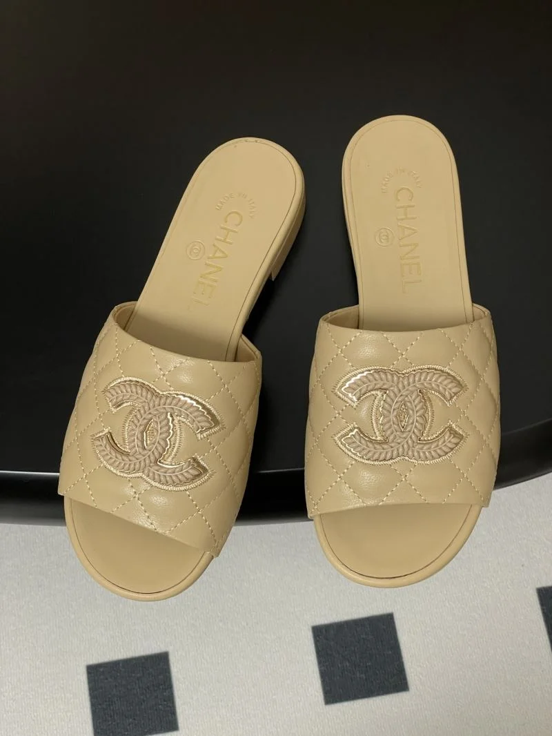 WaterResistant Chanel Slippers 18640
