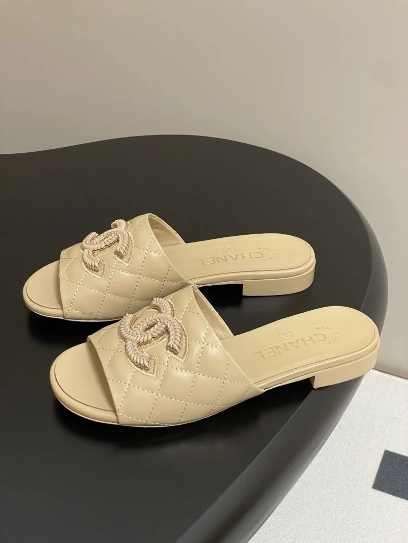 WaterResistant Chanel Slippers 18640