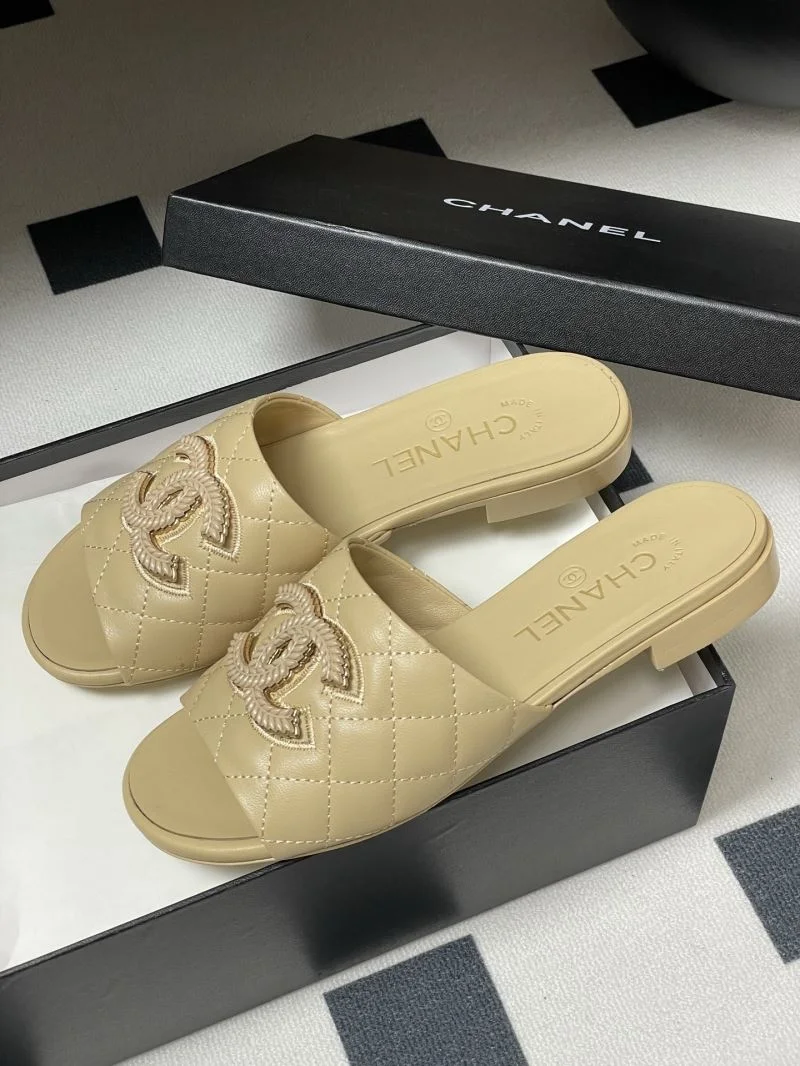 WaterResistant Chanel Slippers 18640