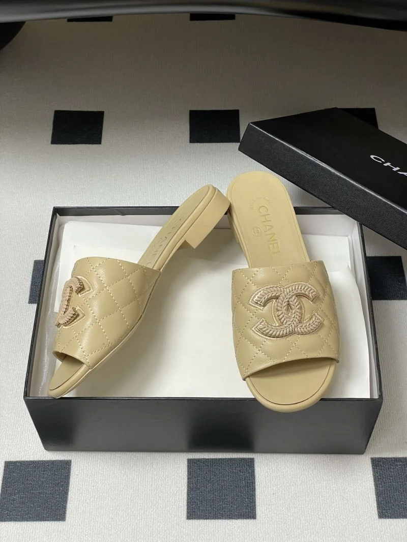 WaterResistant Chanel Slippers 18640