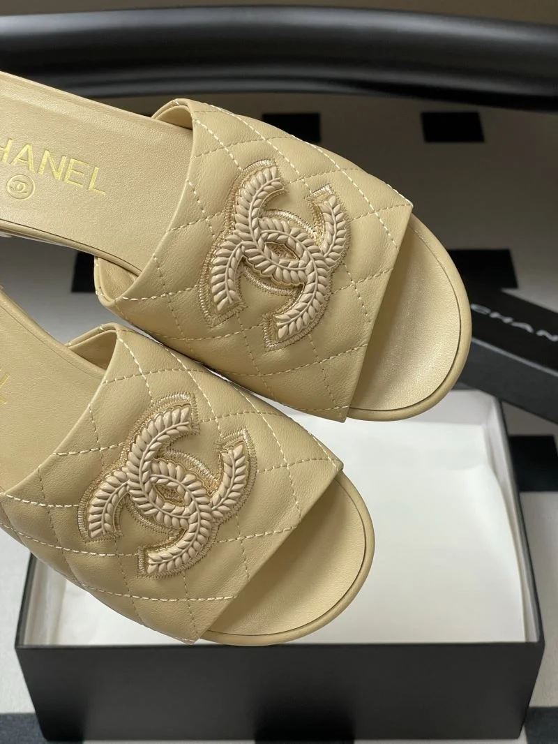 WaterResistant Chanel Slippers 18640