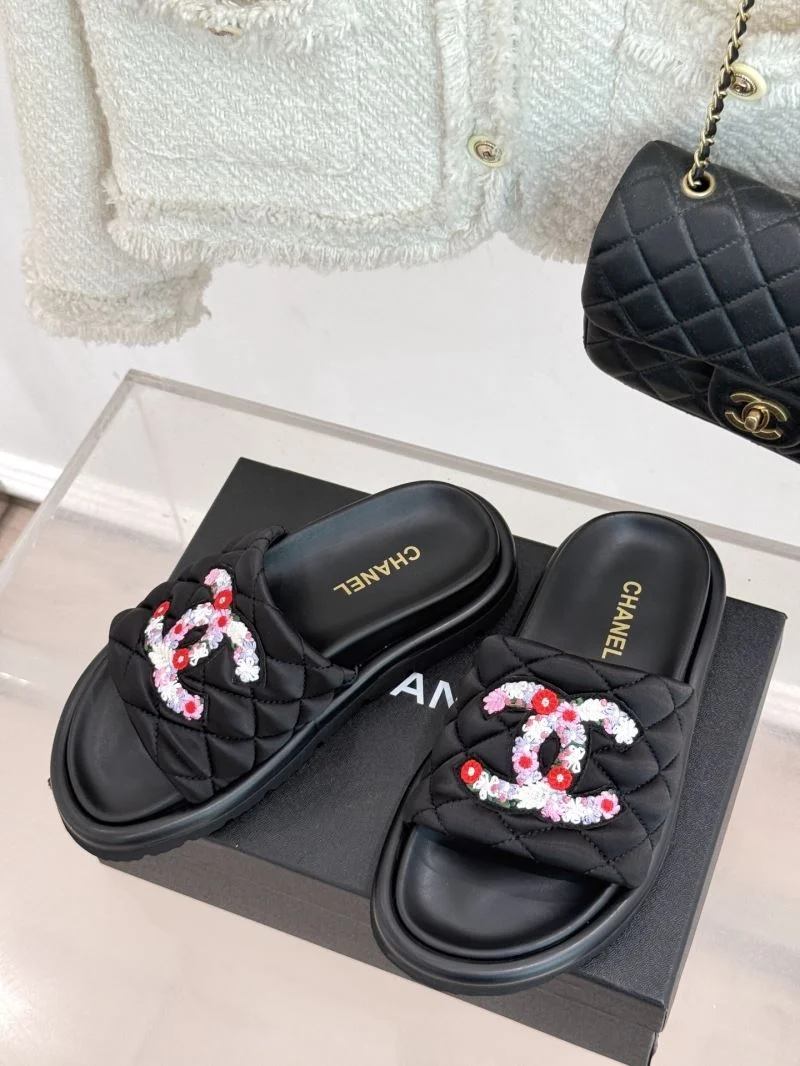 Chanel Slippers Cozy 18578
