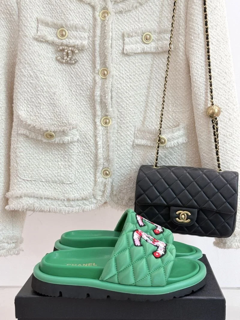 Chanel Slippers Neat 18575