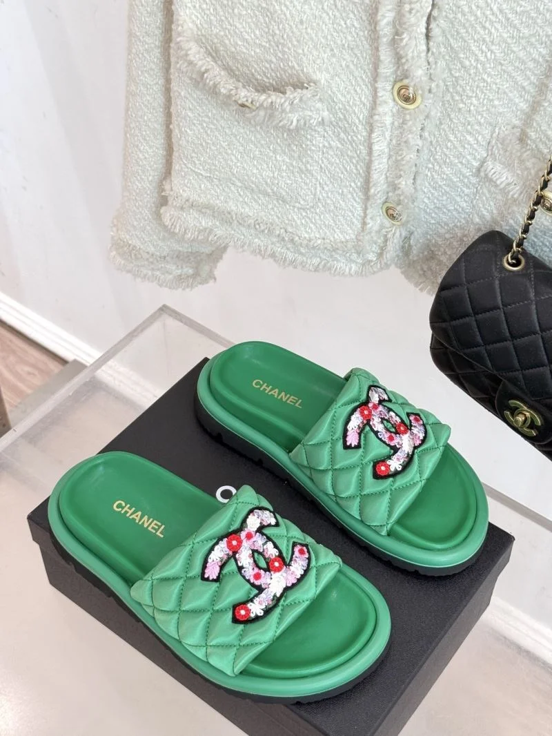 Chanel Slippers Neat 18575