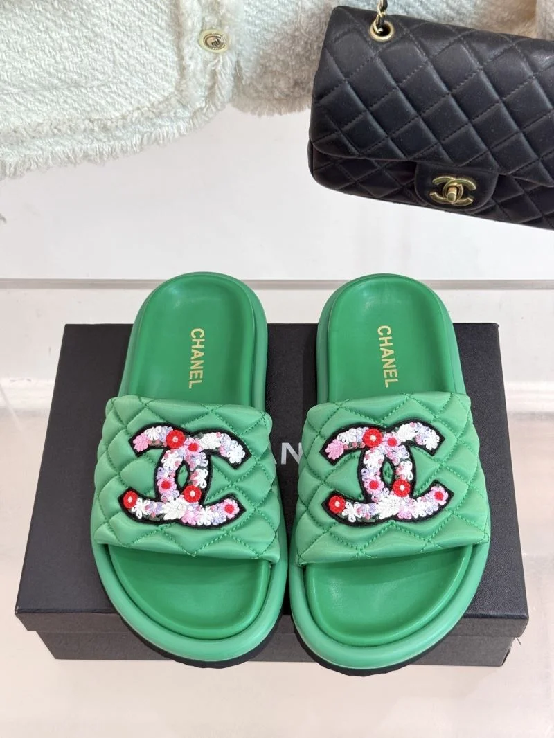 Chanel Slippers Neat 18575