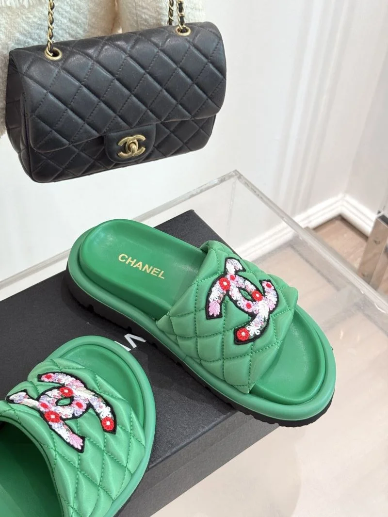 Chanel Slippers Neat 18575