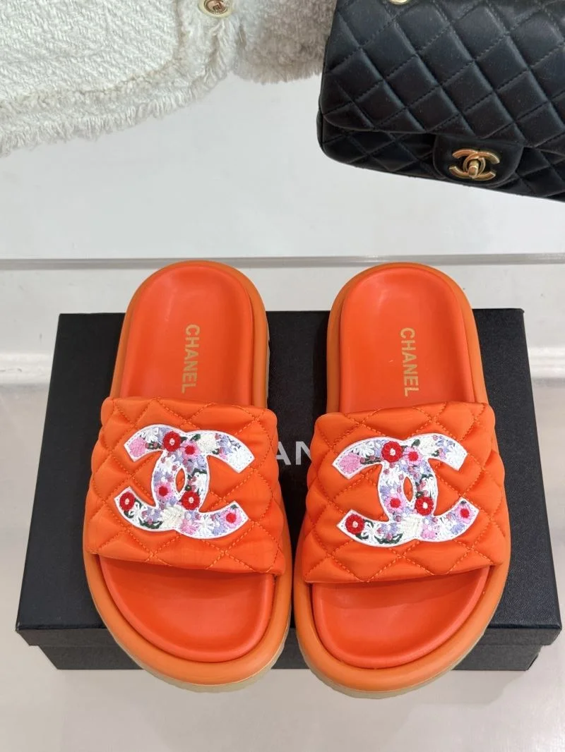 Durable Chanel Slippers 18567